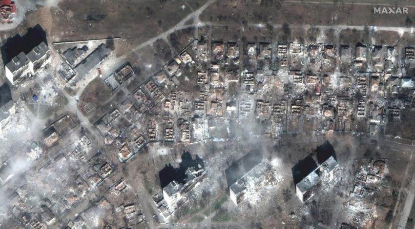 Ucrania denuncia que Rusia bombardeó un edificio de la Cruz Roja en Mariúpol