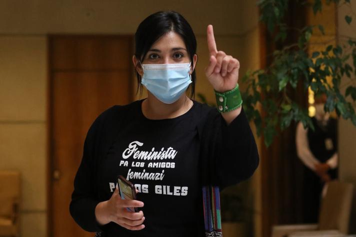 Cariola: "No hay duda" del respaldo del PC al Gobierno, pero Jadue "tiene derecho" a dar su opinión Cariola: "No hay duda" del respaldo del PC al Gobierno, pero Jadue "tiene derecho" a dar su opinión