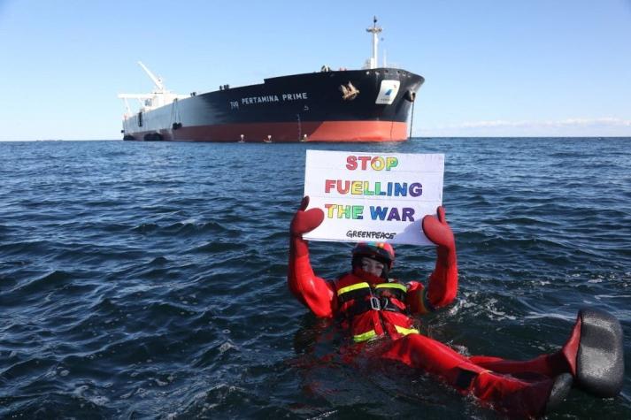 Greenpeace bloquea suministro de petróleo ruso frente a costas de Dinamarca