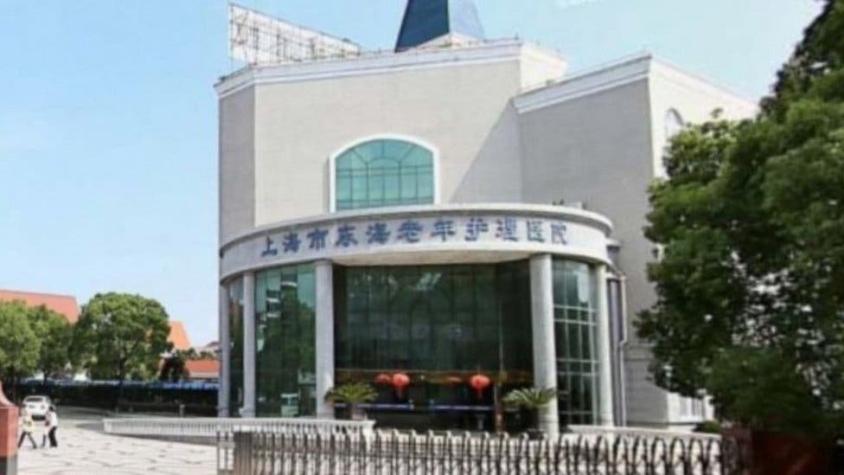 China: Hospital de Shanghái lucha contra una ola de covid-19