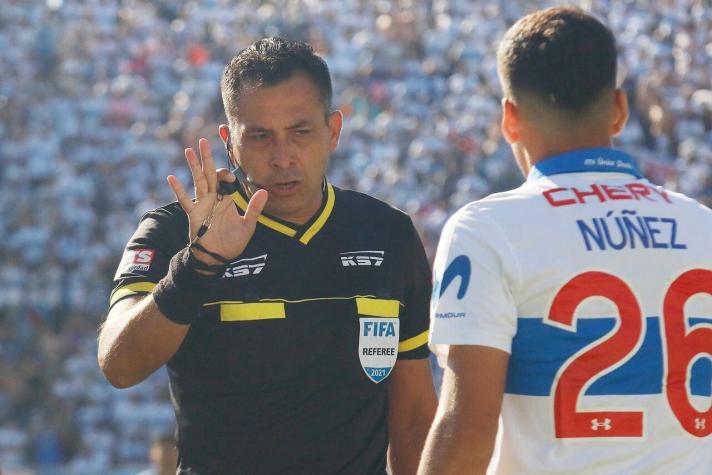 Javier Castrilli desvincula a otros 11 árbitros: Julio Bascuñán y Piero Maza entre los despidos