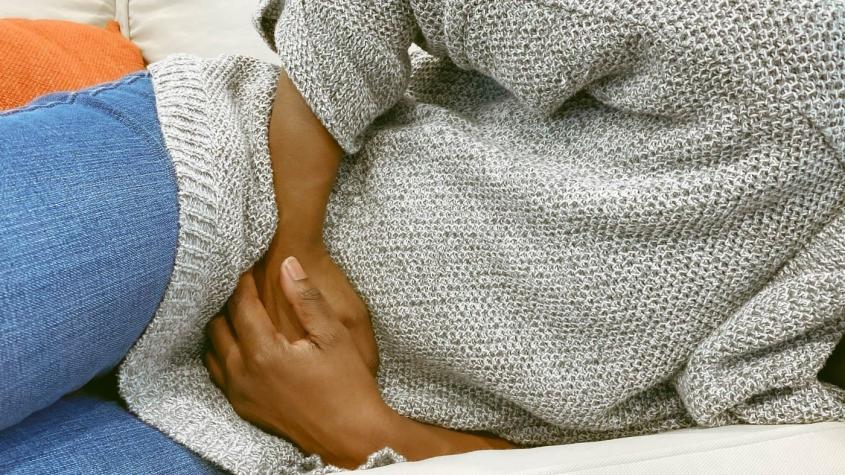 Mujer creía que tenía una infección estomacal, pero terminó dando a luz en un hotel