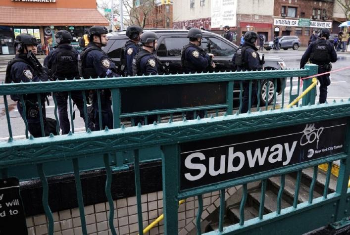 Policía informa de 16 heridos tras tiroteo en metro de Nueva York: sospechoso sigue prófugo