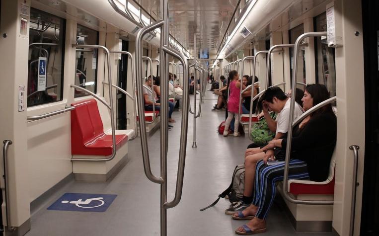 Metro de Santiago anuncia que vuelve la "Ruta Expresa" en tres líneas del servicio