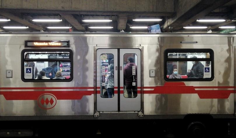 Este lunes vuelve la "Ruta Expresa" en tres líneas del Metro de Santiago