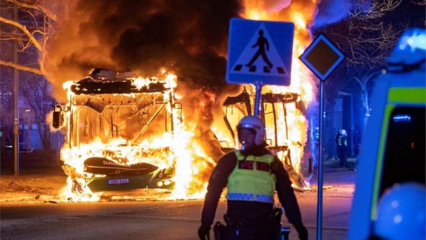 Graves enfrentamientos en Suecia tras los llamados a "quemar el Corán" por parte de la ultraderecha