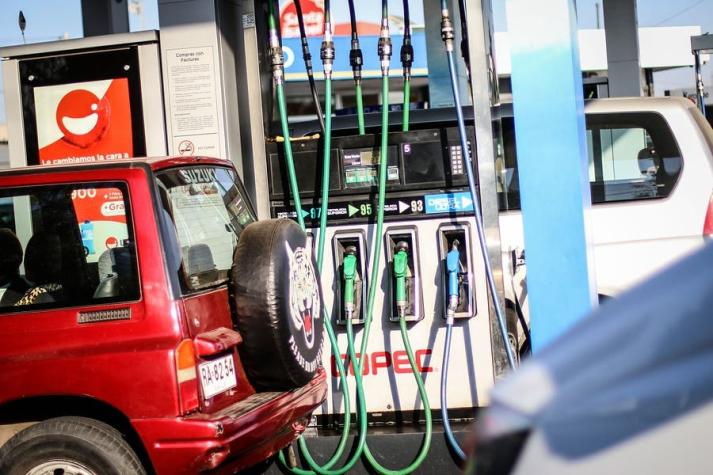 Diputados aprueban solicitar al gobierno suspender impuesto específico a los combustibles