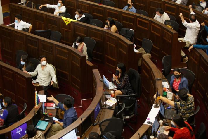 Súper Martes en la Convención: Isapres, pensiones y educación, la suerte de las normas más polémicas Súper Martes en la Convención: Isapres, pensiones y educación, la suerte de las normas más polémicas