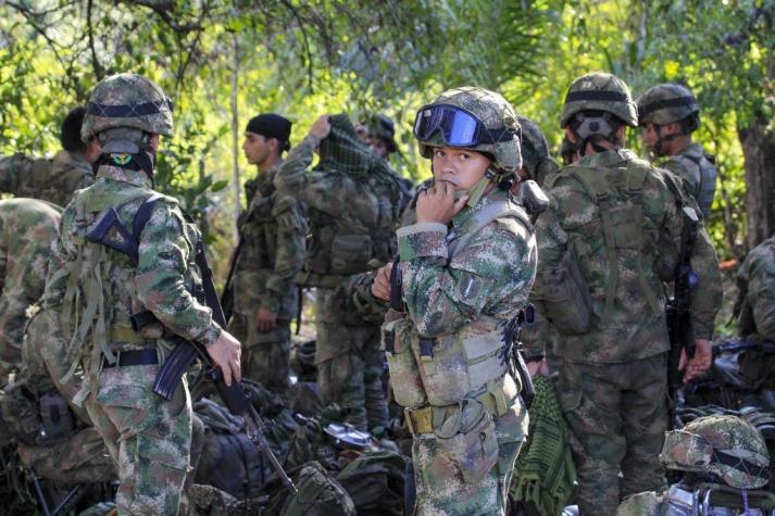 Colombia: Seis militares muertos tras ataque explosivo adjudicado a banda de narcotraficantes