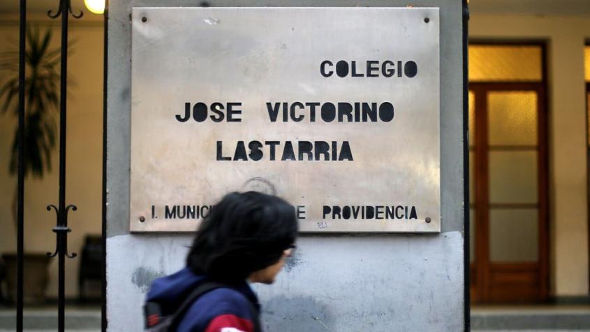 Liceo Lastarria confirma expulsión de estudiantes vinculados a caso "La Manada"