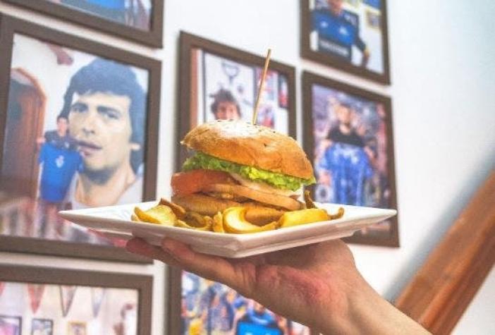 [VIDEO] Casa Estadio: El pub restaurante que retrató a figuras del fútbol en sus murallas