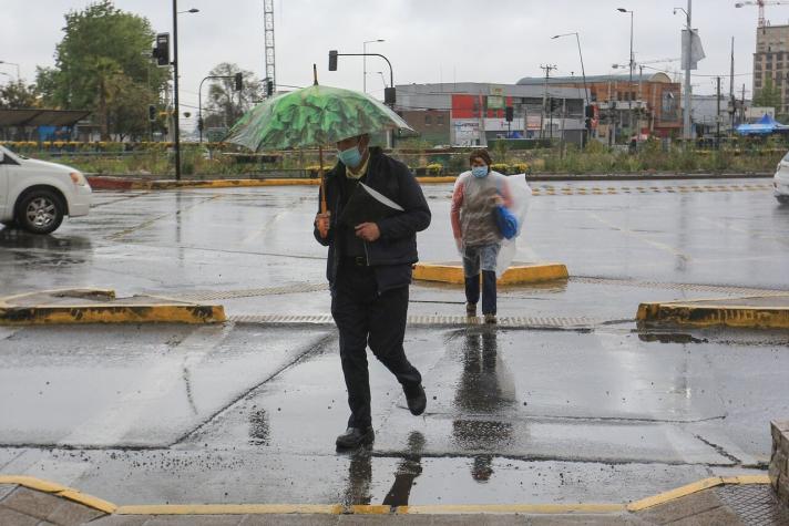 Onemi extiende alerta preventiva por precipitaciones en diez comunas de la Región Metropolitana