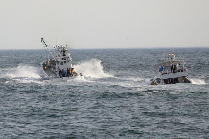 Japón confirma 10 muertos en naufragio de barco turístico