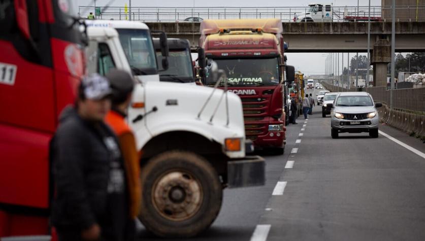 Gobierno evalúa aplicar Ley de Seguridad del Estado contra camioneros movilizados