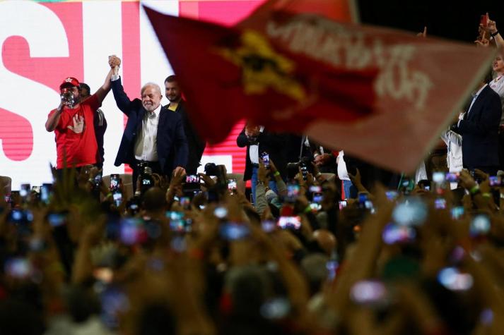 Lula lanza precandidatura presidencial: Enfrentará a Bolsonaro