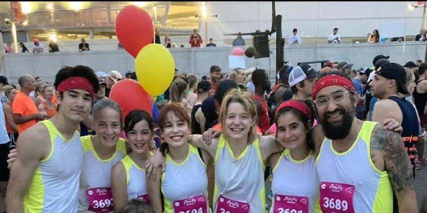 "Estaba llorando": Denuncian a familia en EEUU por correr una maratón con su hijo de seis años