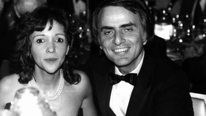 Cómo Carl Sagan y Ann Druyany se enamoraron buscando buscando sonidos para los extraterrestres