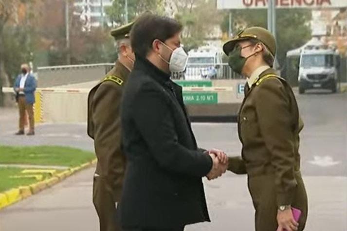 Presidente Boric visitó al carabinero de su escolta herido de bala Presidente Boric visitó al carabinero de su escolta herido de bala