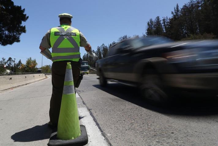 Teniente de Carabineros muere tras chocar en moto contra un muro