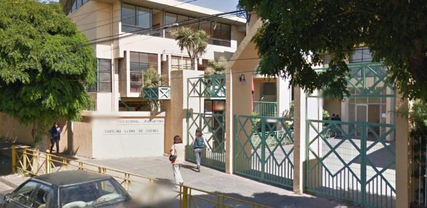 Adultos ingresaron a colegio de Maipú para agredir a estudiante: Uno amenazó con un bastón retráctil