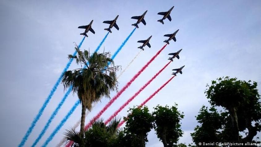 Desfile aéreo causa pavor entre ucranianos que asisten al Festival de Cannes