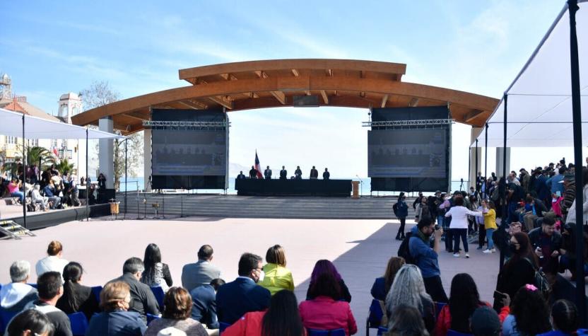 Convención concluye visita a Antofagasta con entonación del himno nacional y con pie de cueca