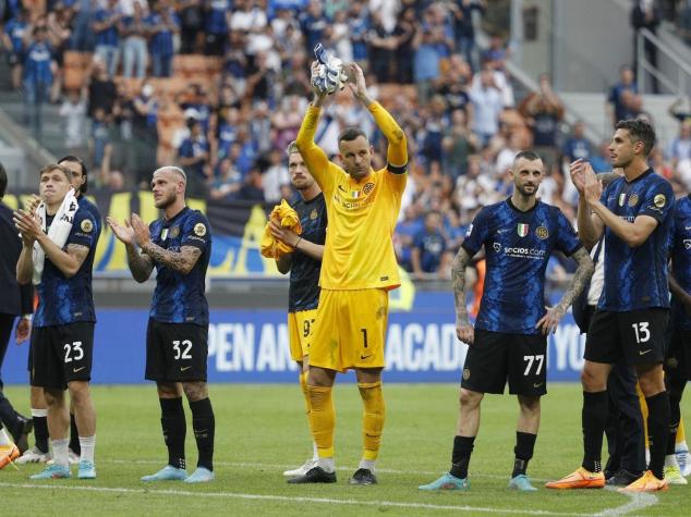 El Inter golea pero no le alcanza y el Milan es el nuevo campeón de Italia