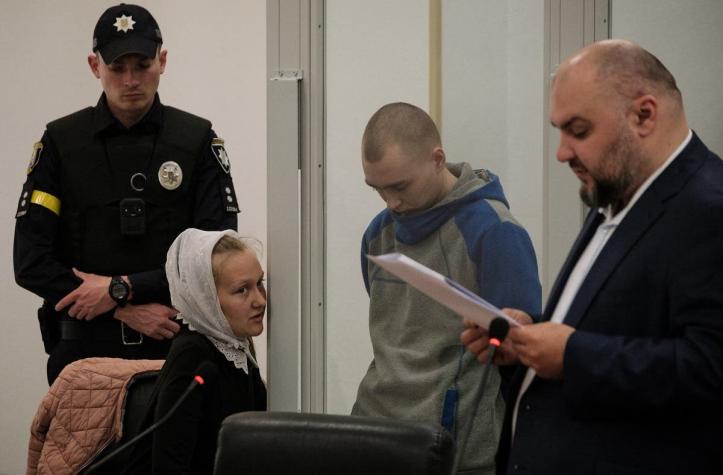 Condenan a cadena perpetua al primer soldado ruso juzgado por crímenes de guerra en Ucrania