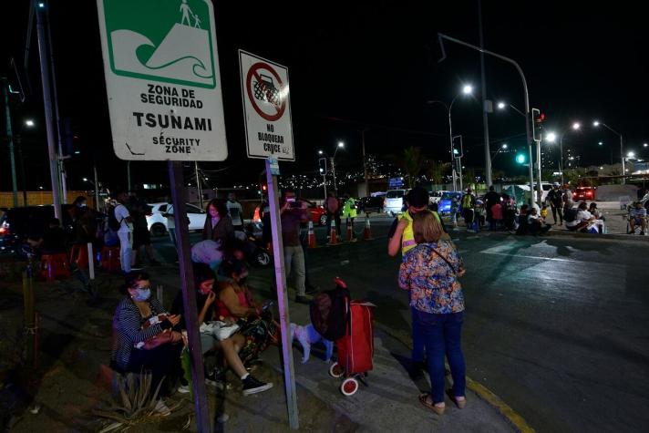 Investigación de académico de la U. de Chile podría ayudar a proteger a la población de tsunamis