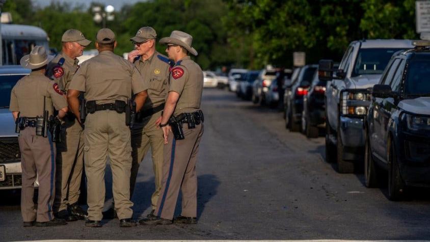Masacre en texas: las críticas a la policía por su actuación durante el tiroteo de Uvalde