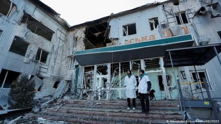 OMS condena los bombardeos rusos de hospitales en Ucrania