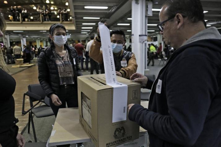 Jurado de votación es asesinada durante elecciones en Colombia