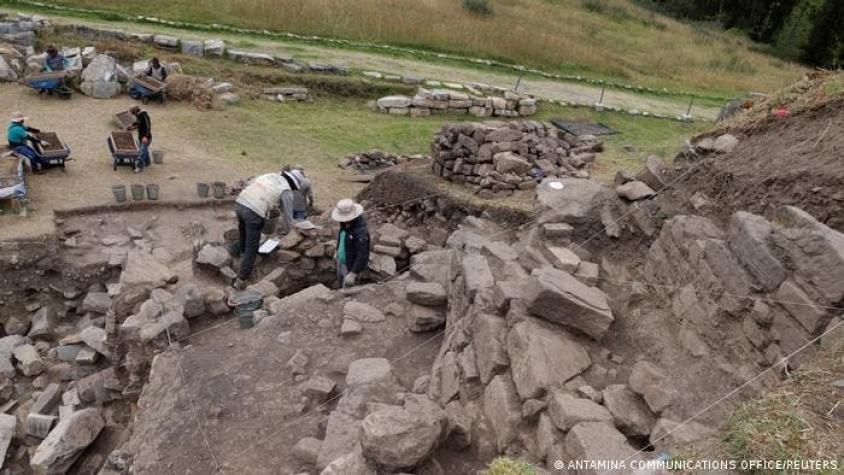Arqueólogos hallan en Perú una red de pasadizos en un templo de 3.000 años de antigüedad