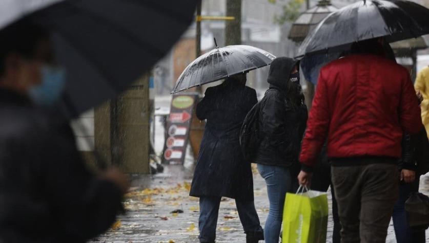 A no guardar los paraguas: Pronostican nuevas precipitaciones para los próximos días en la RM