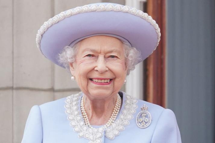 Isabel II se pierde el segundo día de su jubileo de platino por un "malestar"
