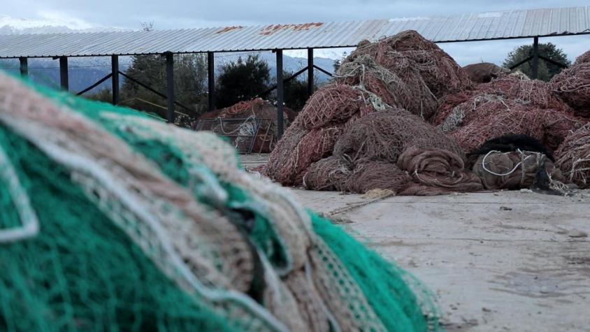 [VIDEO] "Carteras top" hechas con redes de pesca recicladas