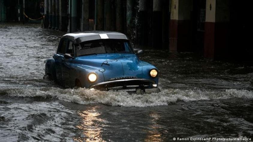 Fuertes lluvias dejan tres muertos y un desaparecido en Cuba