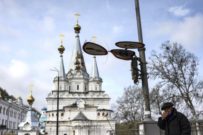 Rusia destruye en un bombardeo famoso monasterio en el este de Ucrania
