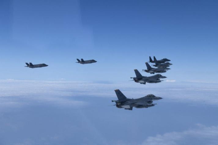 EEUU y Corea del Sur desplegaron aviones de combate tras pruebas de misiles de Corea del Norte