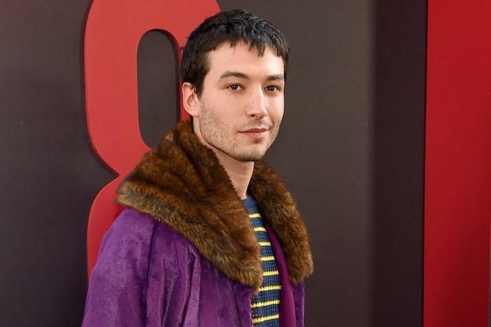 Acusan a Ezra Miller de haber abusado, drogado y manipulado a joven cuando ella era menor de edad