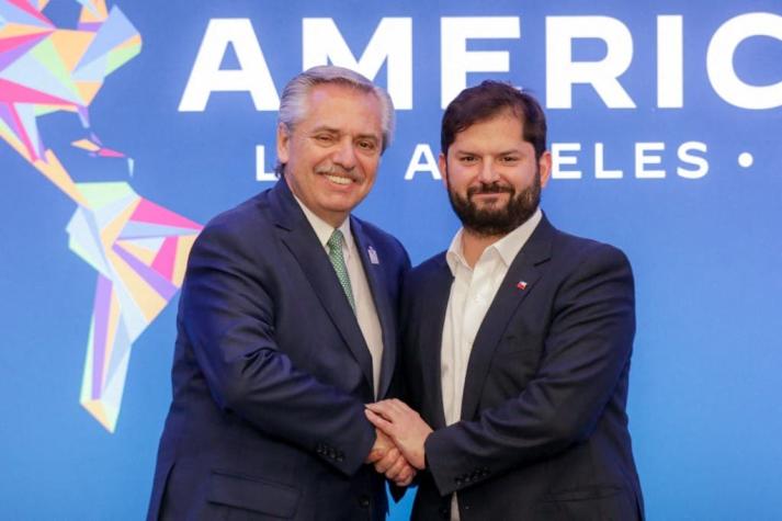 Boric y Fernández concretan acuerdo de envío de gas natural desde Argentina a Chile