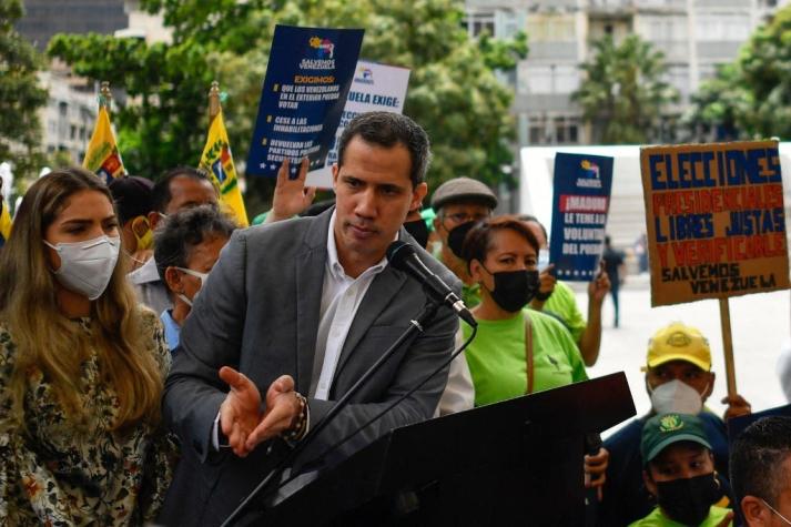 Juan Guaidó fue agredido durante un acto político: Acusa a "grupos violentos chavistas"