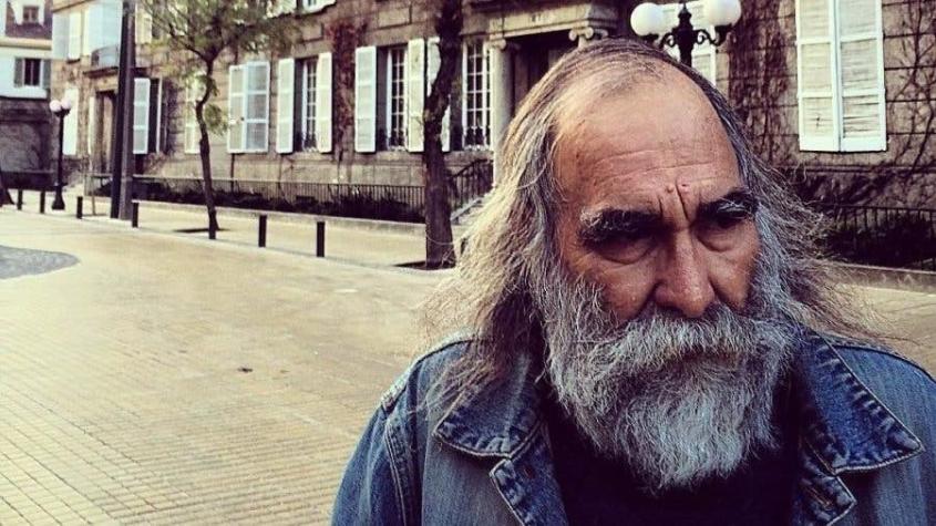 Roberto Merino, escritor: “El centro de Santiago se convirtió en un sitio eriazo”