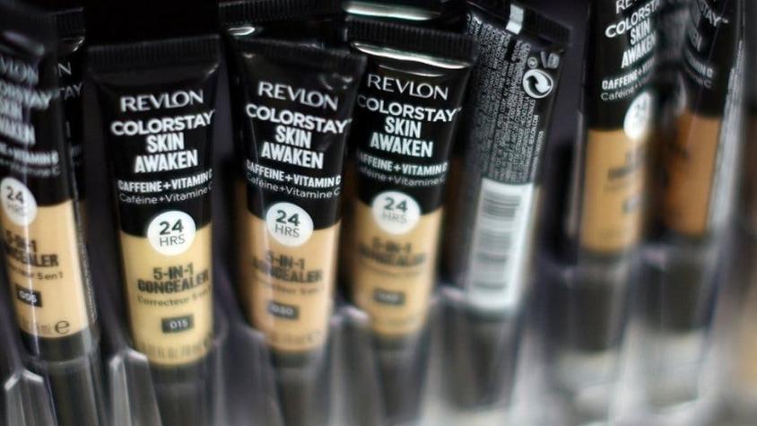 Las razones detrás de la caída de Revlon la icónica marca de cosméticos que se declaró en bancarrota