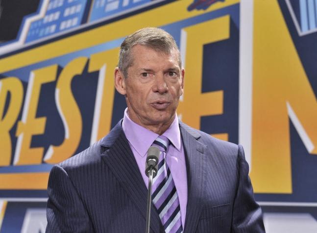 Vince McMahon reaparece en show de WWE tras graves acusaciones en su contra