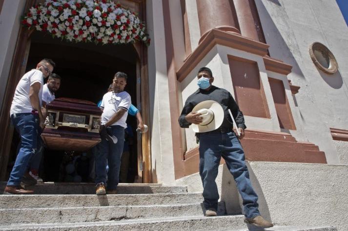 Dos sacerdotes fueron asesinados en templo en México: Responsables se llevaron sus cuerpos