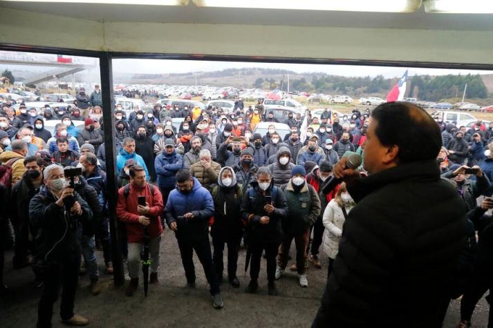 Trabajadores abandonan diálogo con Codelco y el Gobierno: Acusan detención de dirigentes