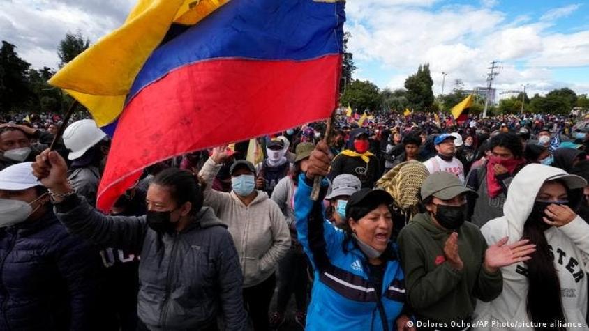 Ecuador reanuda debate sobre destitución presidencial
