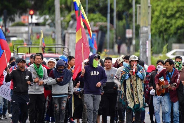 Ecuador reducirá precios de combustibles detonante de protestas