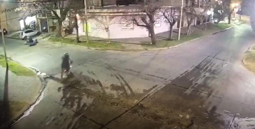 Policía mató a dos motochorros que intentaron asaltarlo: Habían cometido tres robos previamente